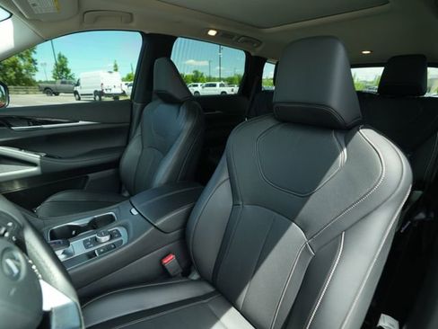 Used 2025 INFINITI QX60 Pure FWD image 36