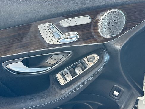 Used 2018 Mercedes-Benz GLC 300 4MATIC Coupe image 17