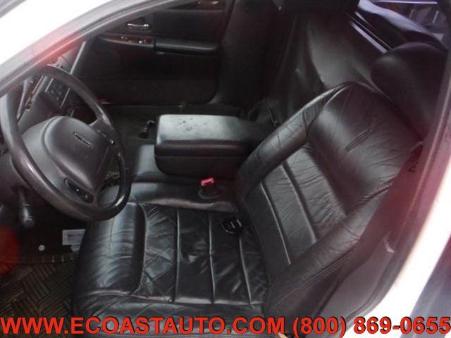 Used 2000 Lincoln Town Car Signature RWD image 7