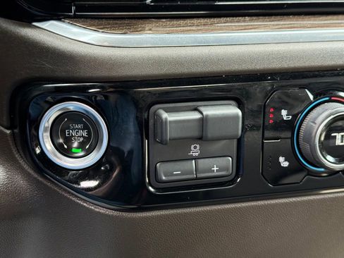 Used 2023 Chevrolet Silverado 1500 LT w/ Protection Package AWD/4WD image 29