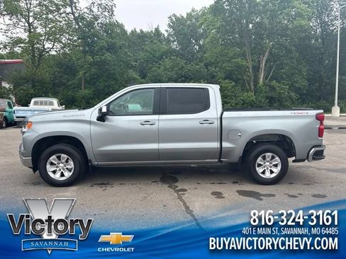 Used 2025 Chevrolet Silverado 1500 LT w/ Convenience Package II AWD/4WD image 1