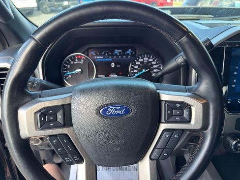 Used 2022 Ford F350 Platinum w/ FX4 Off-Road Package AWD/4WD image 15