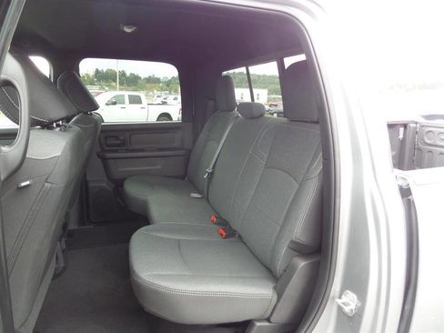 Used 2024 RAM 2500 Tradesman w/ Chrome Appearance Group image 8