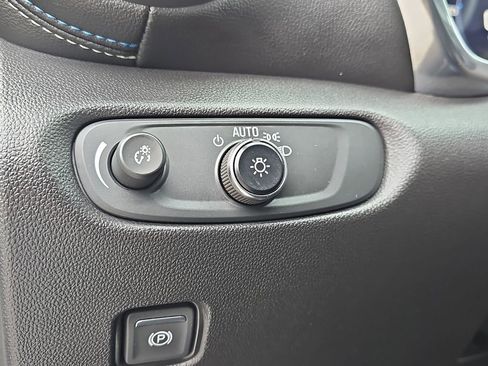 Certified 2023 Chevrolet Blazer RS w/ Driver Confidence II Package image 32