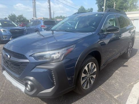 Used 2024 Subaru Outback Limited AWD/4WD image 3