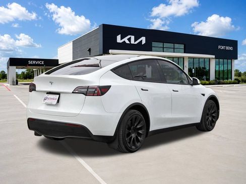 Used 2020 Tesla Model Y Long Range AWD/4WD image 5