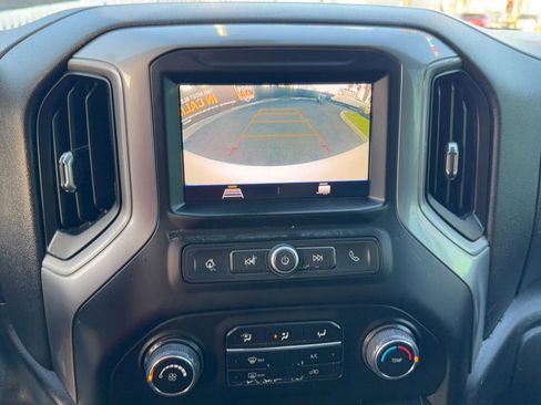 Used 2022 Chevrolet Silverado 1500 Custom image 19