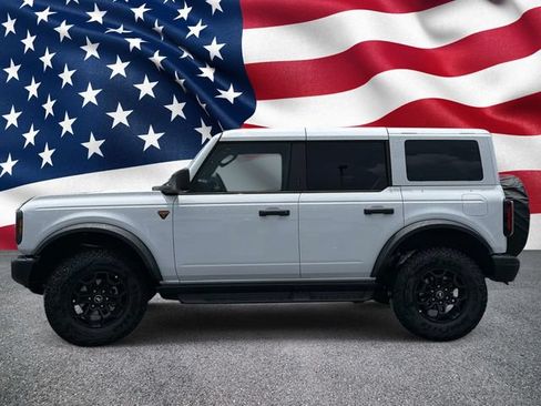 New 2026 Ford Bronco Badlands AWD/4WD image 13