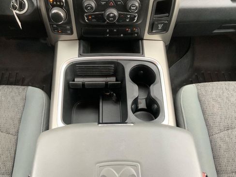 Used 2016 RAM 1500 Big Horn AWD/4WD image 39