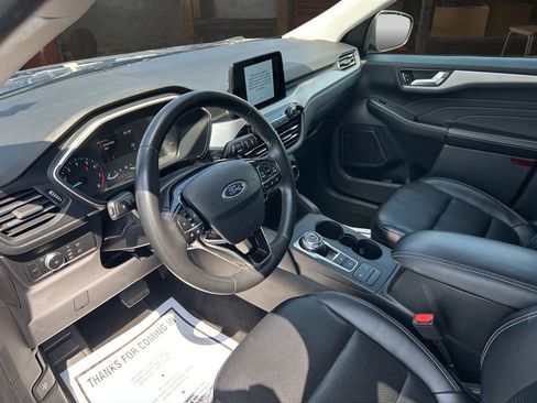 Used 2022 Ford Escape SEL image 13
