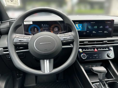 New 2026 Hyundai Santa Cruz SEL FWD image 2