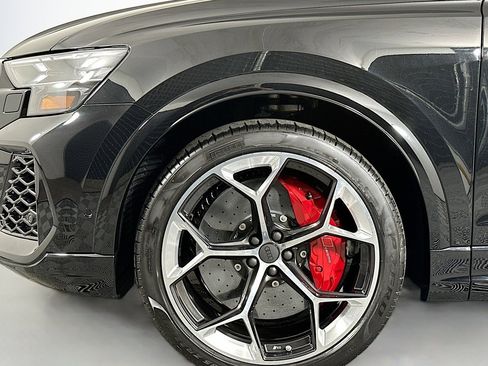 New 2026 Audi RS Q8 performance image 9