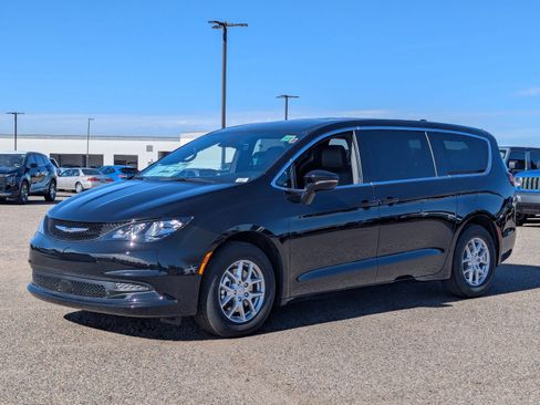New 2026 Chrysler Voyager LX image 2