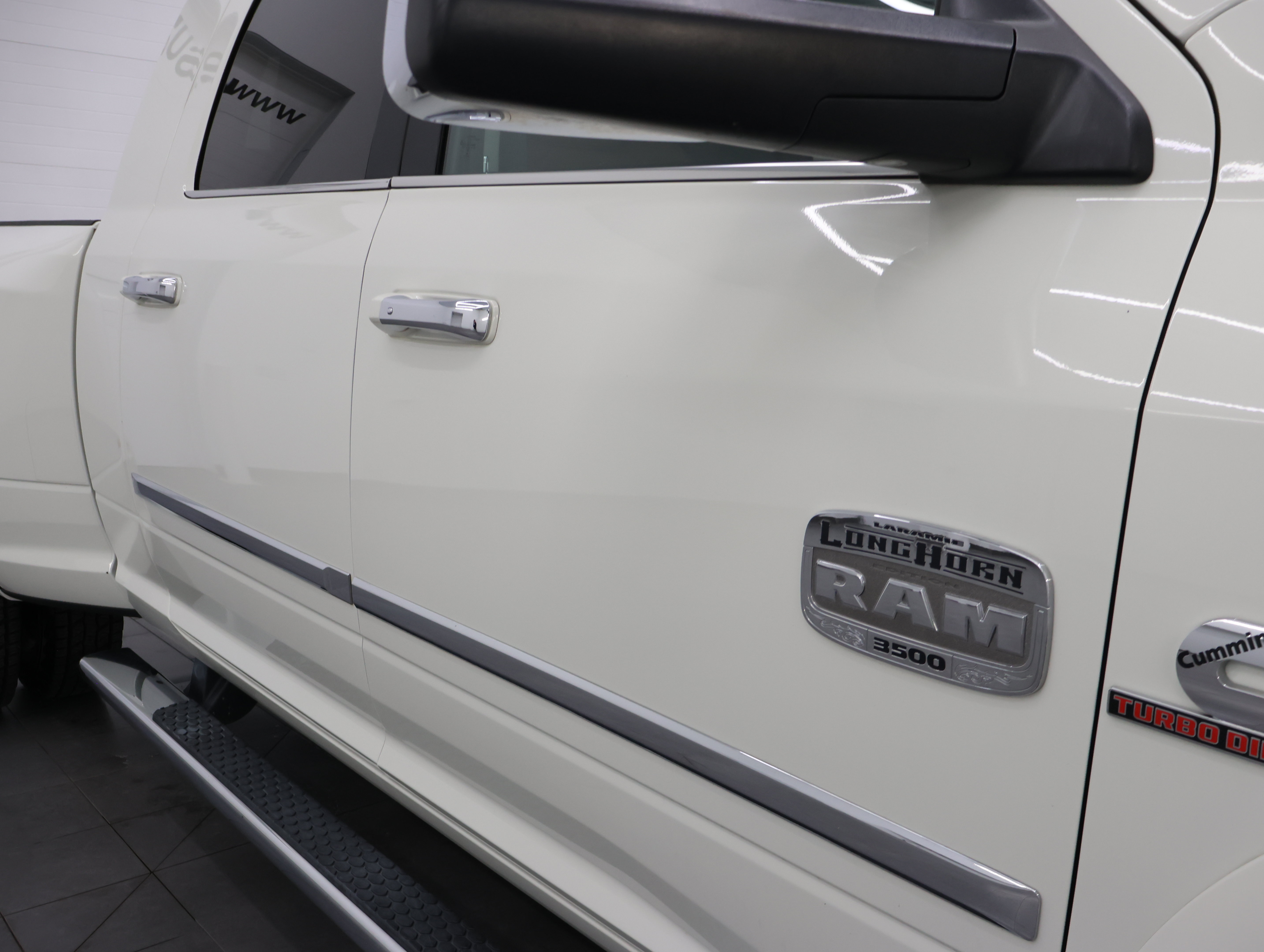 Used 2017 RAM 3500 Laramie Longhorn w/ Convenience Group AWD/4WD image 26