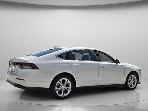 Certified 2024 Honda Accord LX image 7