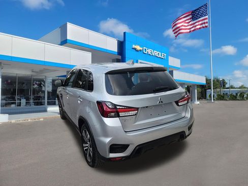 Used 2025 Mitsubishi Outlander Sport ES image 9