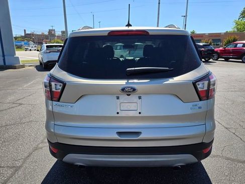 Used 2018 Ford Escape SE w/ Ford Safe & Smart Package AWD/4WD image 6