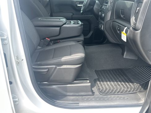 Used 2026 Chevrolet Silverado 1500 Custom w/ Turbomax Blackout Package AWD/4WD image 13