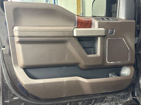 Used 2020 Ford F150 King Ranch w/ Equipment Group 601A Luxury AWD/4WD image 17