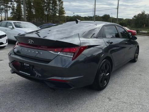 Used 2021 Hyundai Elantra SEL w/ Convenience Package image 27