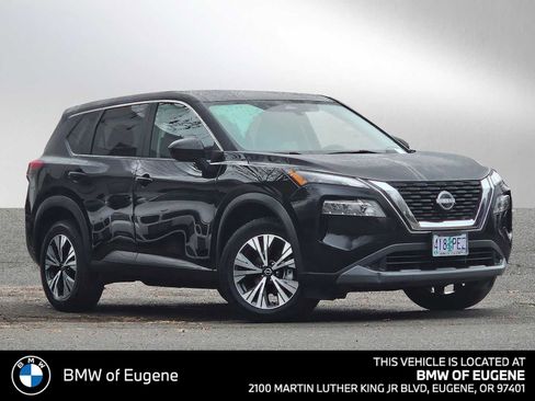 Used 2023 Nissan Rogue SV image 1