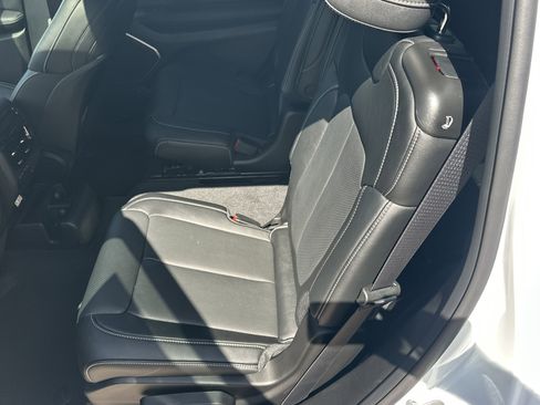 New 2026 Jeep Grand Cherokee L Limited AWD/4WD image 14