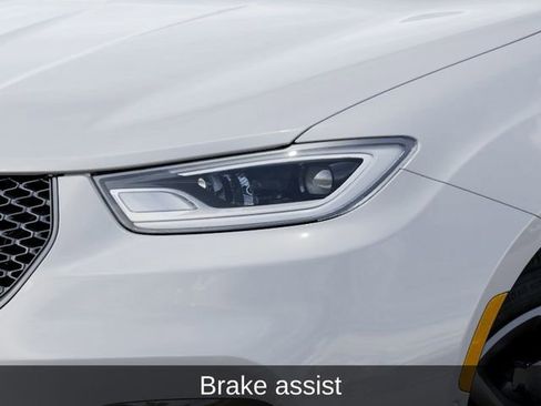New 2026 Chrysler Pacifica Select FWD image 12