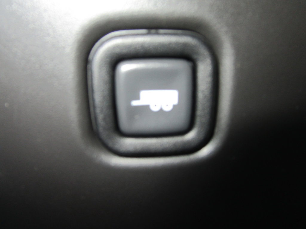 New 2025 Chevrolet Express 2500 w/ Driver Convenience Package RWD image 32
