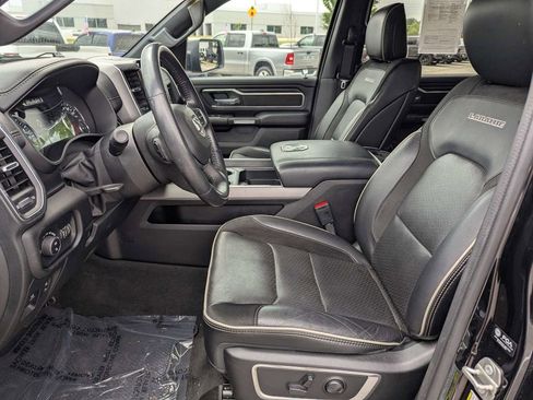 Used 2023 RAM 1500 Laramie AWD/4WD image 19