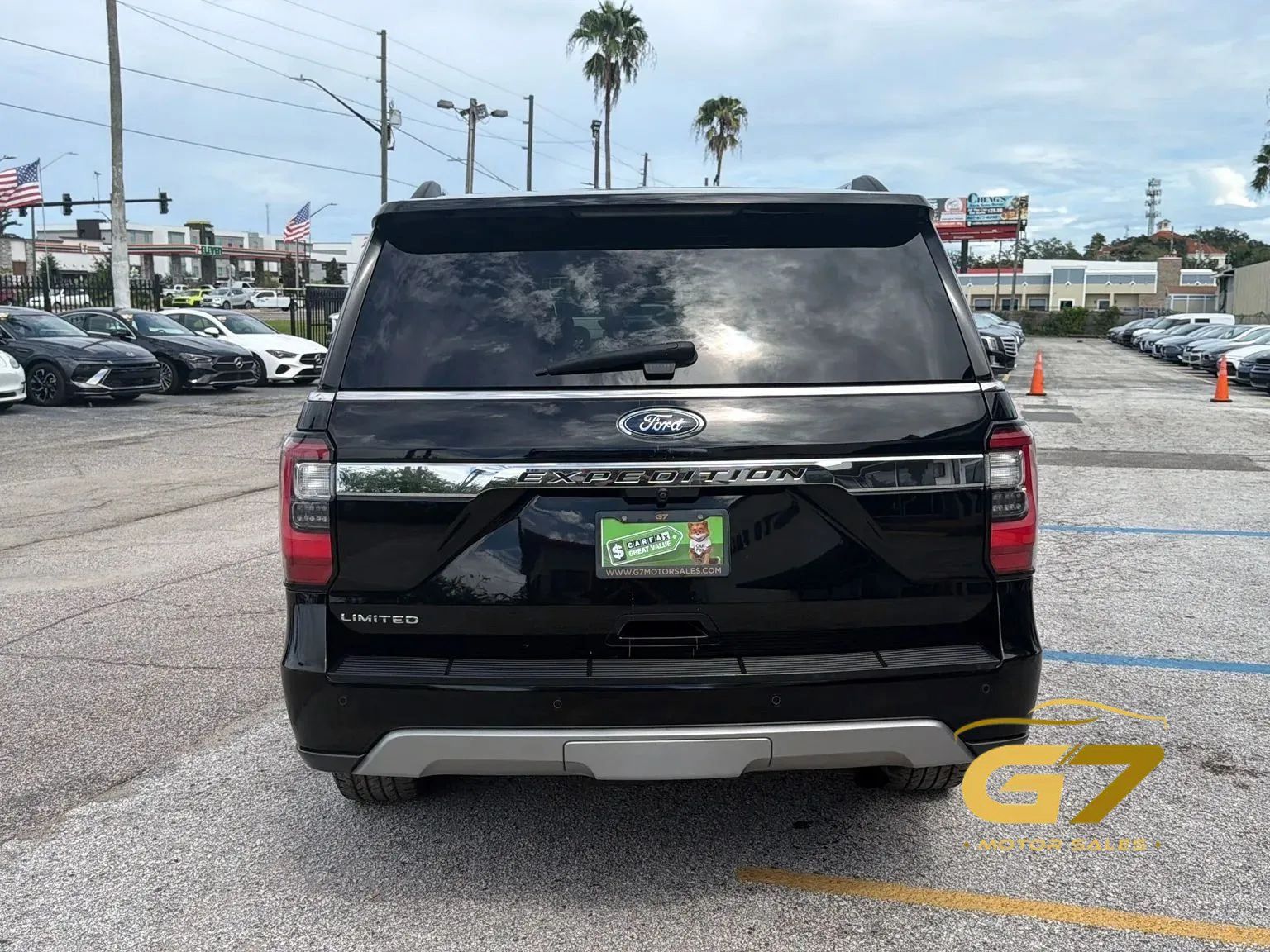 Used 2018 Ford Expedition Limited w/ Equipment Group 301A RWD image 4