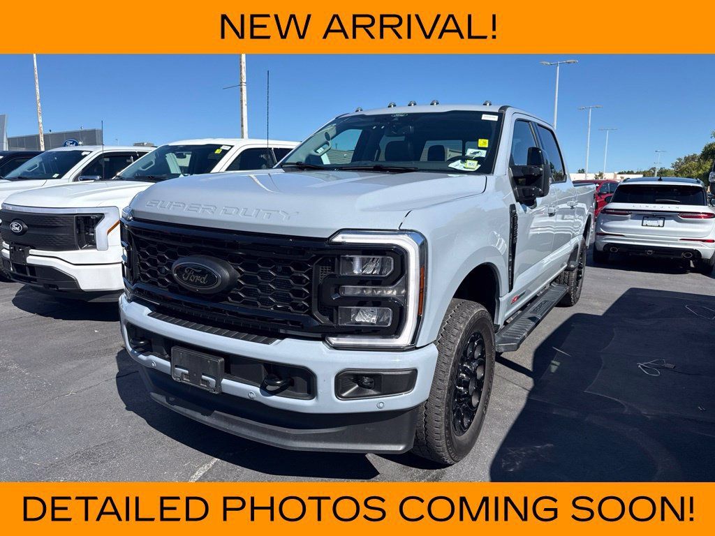 Used 2025 Ford F350 Lariat w/ Lariat Ultimate Package AWD/4WD image 2