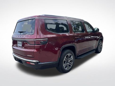 Used 2024 Jeep Wagoneer Series II w/ Flexible Seating Group AWD/4WD image 4