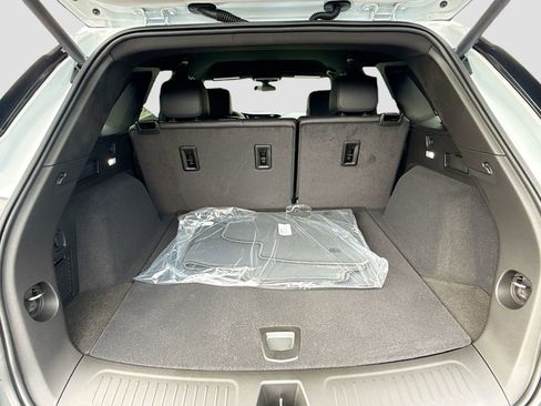 New 2025 Cadillac XT5 Luxury w/ LPO, Floor Liner Package image 26