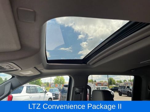 Used 2024 Chevrolet Silverado 1500 LTZ w/ LTZ Premium Package AWD/4WD image 27