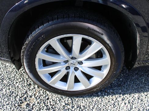 Used 2016 Volvo XC90 T6 Momentum w/ Momentum Plus Package image 27