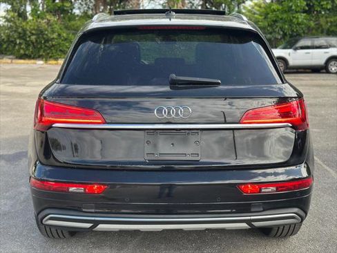 Used 2021 Audi Q5 2.0T Premium w/ Convenience Package image 7
