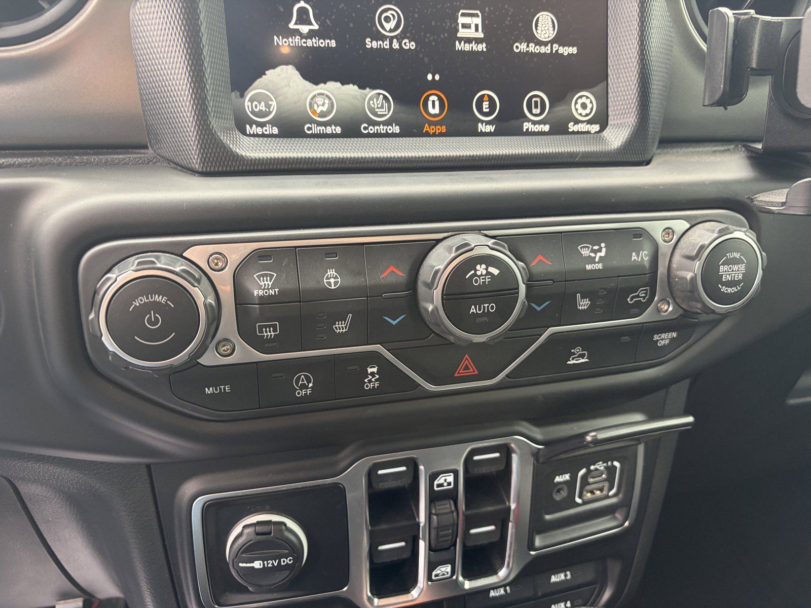 Used 2023 Jeep Wrangler Unlimited Sport AWD/4WD image 18