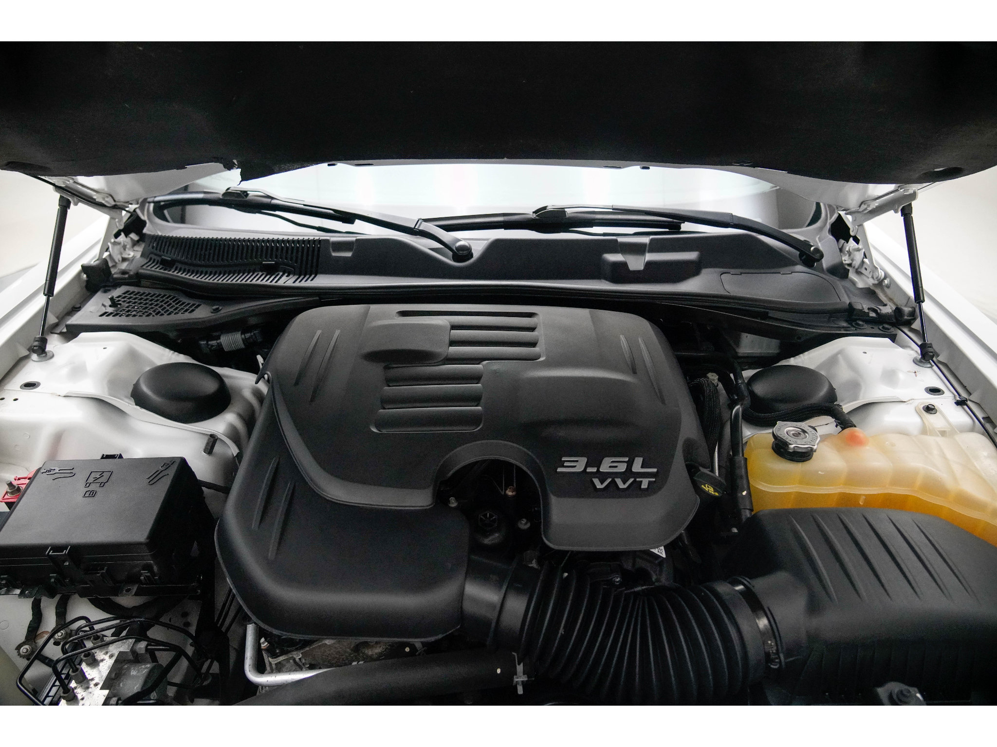 Used 2018 Dodge Challenger GT w/ GT Interior Package AWD/4WD image 19