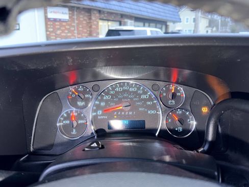 Used 2020 Chevrolet Express 2500 2500 3dr Cargo Van w/ Driver Convenience Package image 30