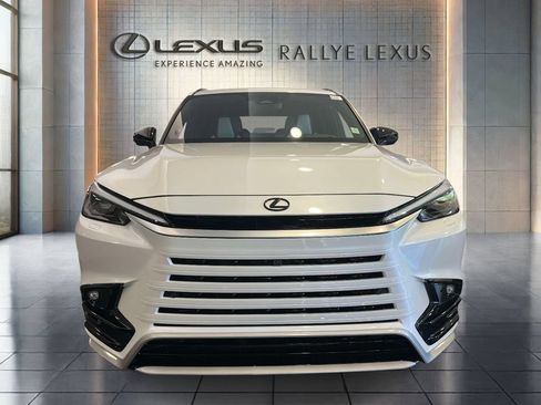 New 2026 Lexus TX 500h AWD image 2