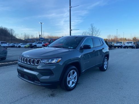 Certified 2023 Jeep Compass Sport image 5