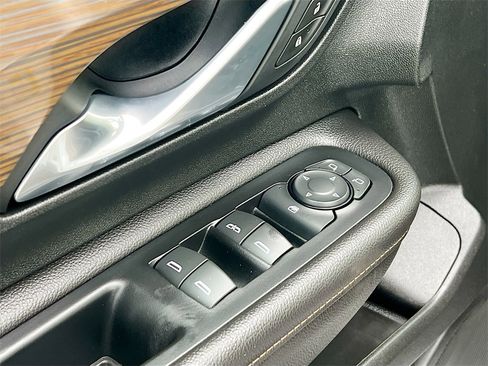 Used 2020 GMC Terrain SLE w/ Driver Convenience Package image 17