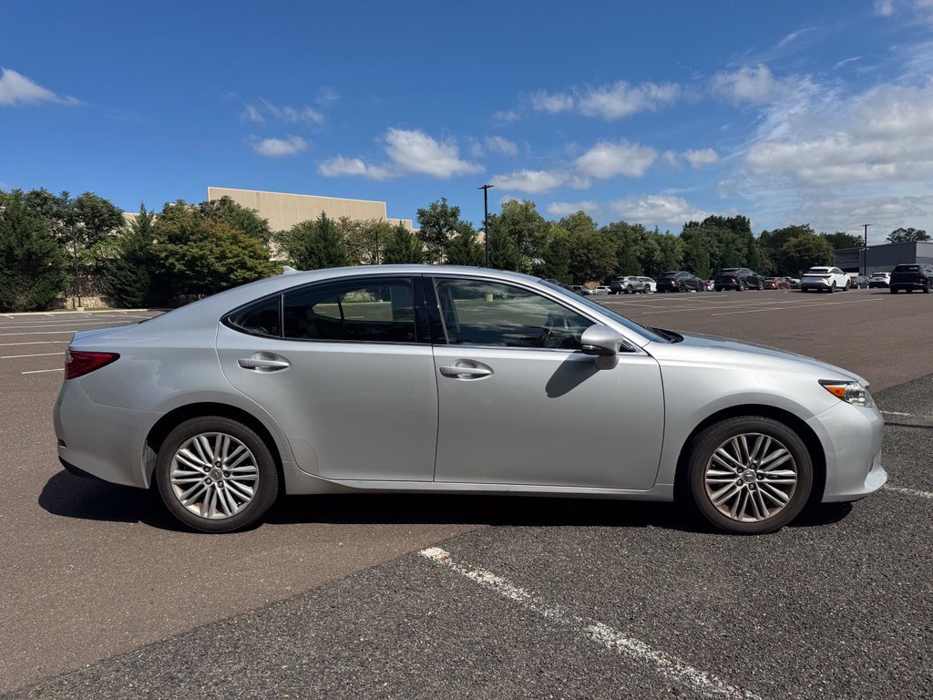 Used 2013 Lexus ES 350 w/ Luxury Pkg FWD image 5