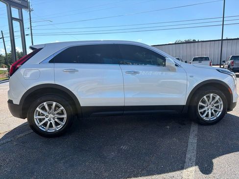Used 2023 Cadillac XT4 Luxury FWD image 6
