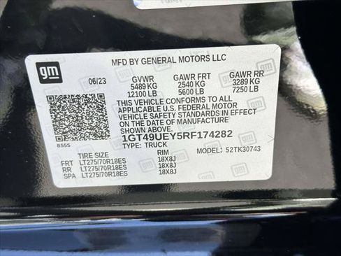 Used 2024 GMC Sierra 3500 SLT w/ SLT Convenience Package AWD/4WD image 34