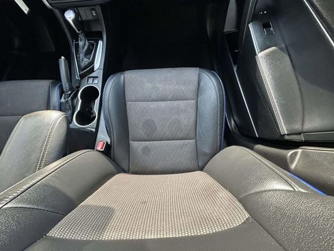 Used 2018 Toyota Corolla SE FWD image 14