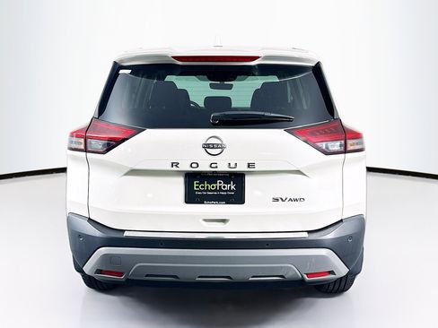 Used 2023 Nissan Rogue SV image 7