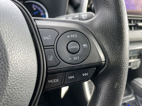 Used 2024 Toyota RAV4 LE image 16