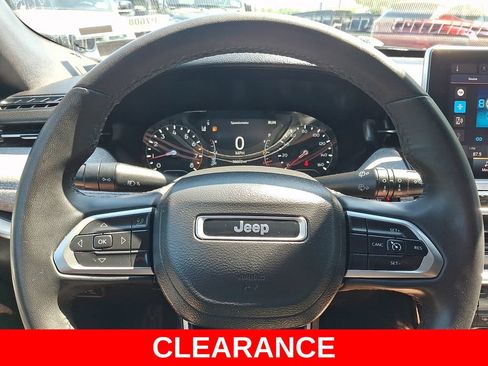 Used 2024 Jeep Compass Latitude AWD/4WD image 19