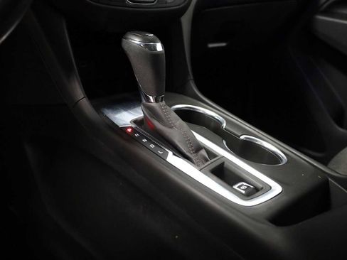 Used 2021 Chevrolet Equinox LT FWD image 25